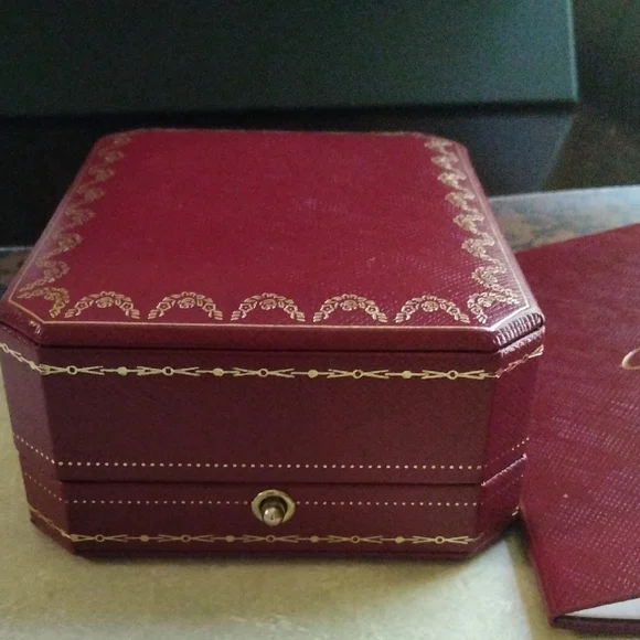 🚨SOLD🚨Cartier Rose Gold Love Band with Red Presentation Case - Picture 13 of 13